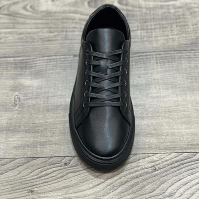 حذاء رجالي أسود كلاسيك – مريح وعصري